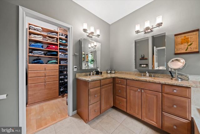 317 DETJEN DR, Hockessin, DE 19707