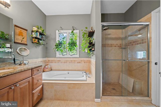 317 DETJEN DR, Hockessin, DE 19707
