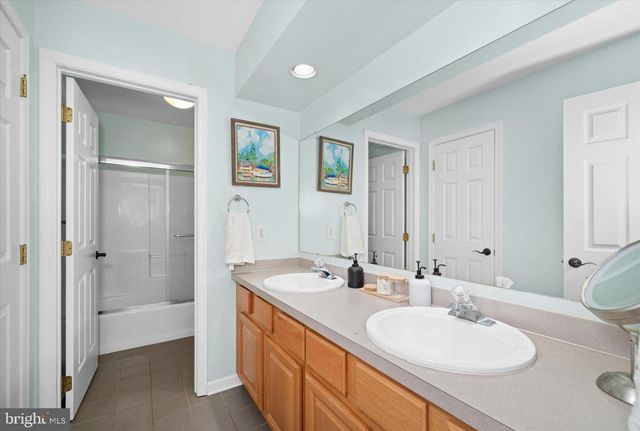 317 DETJEN DR, Hockessin, DE 19707