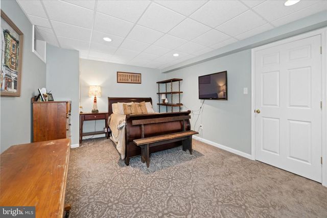 317 DETJEN DR, Hockessin, DE 19707