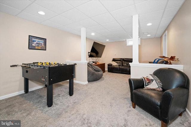 317 DETJEN DR, Hockessin, DE 19707