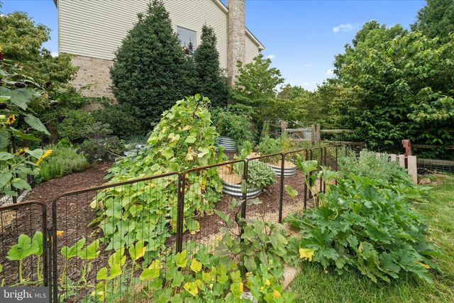 317 DETJEN DR, Hockessin, DE 19707