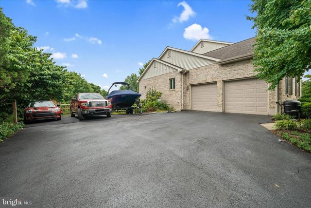 317 DETJEN DR, Hockessin, DE 19707