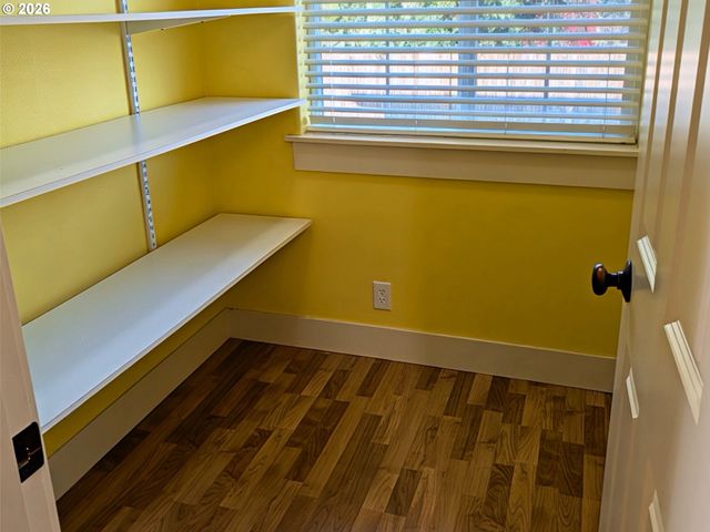 882 JACKIES Ln, Eugene, OR 97404