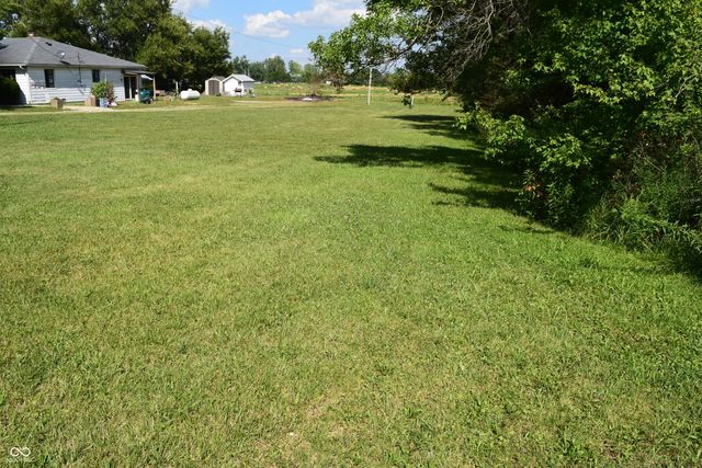 1667 S County Road 150 E, Danville, IN 46122