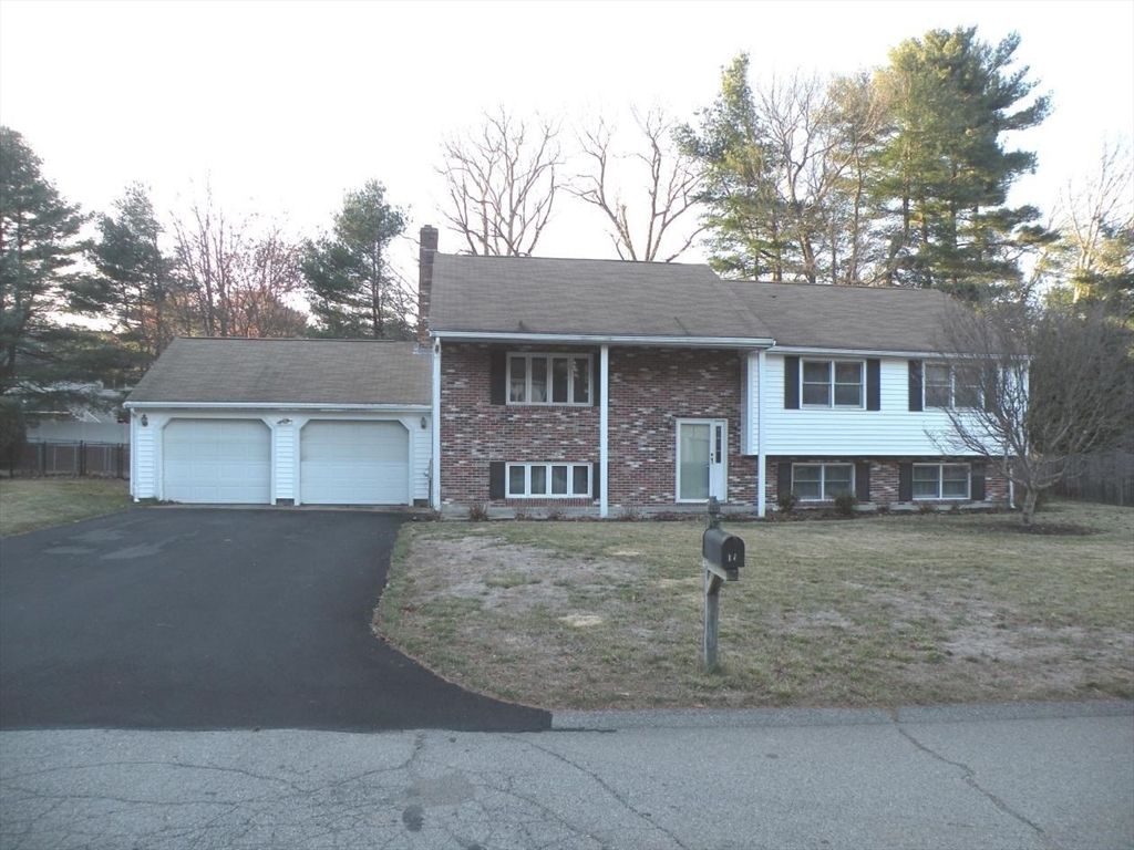 17 Brad Road 17, Stoughton, MA 02072