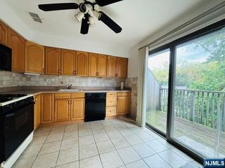 1385 15th Street 2nd FL, Fort Lee, NJ 07024