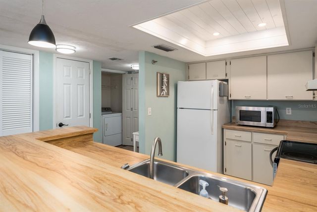 1513 OCEAN SHORE BOULEVARD 8A, Ormond Beach, FL 32176