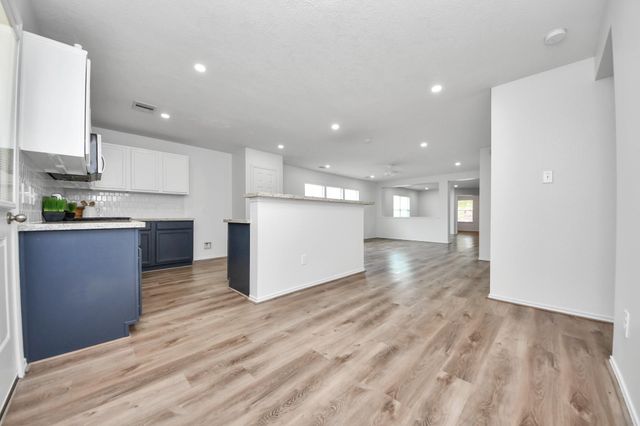 15922 Arapaho Bend Lane, Cypress, TX 77429