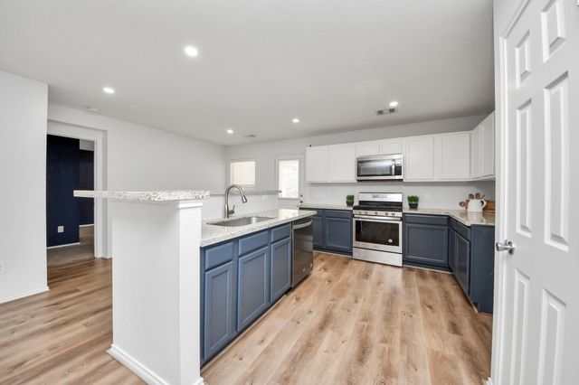 15922 Arapaho Bend Lane, Cypress, TX 77429