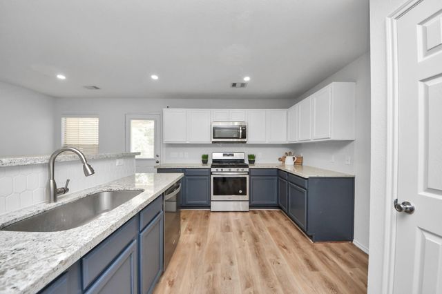 15922 Arapaho Bend Lane, Cypress, TX 77429