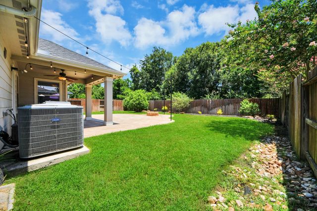15922 Arapaho Bend Lane, Cypress, TX 77429