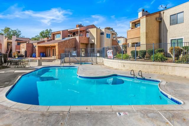 2920 Briarwood Rd I-1, Bonita, CA 91902