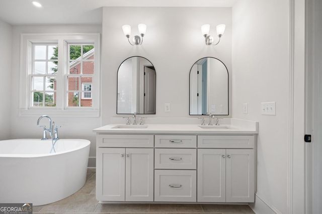 1818 Maple Street, Carrollton, GA 30117