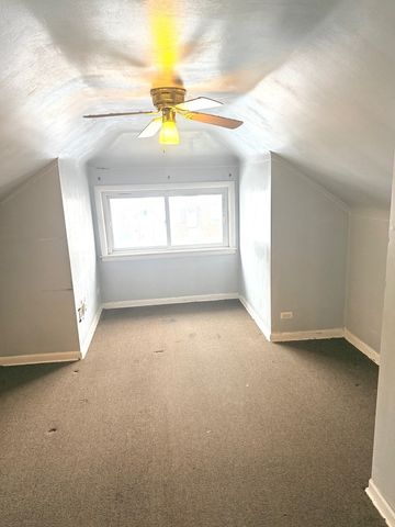 8352 S Phillips Avenue, Chicago, IL 60617