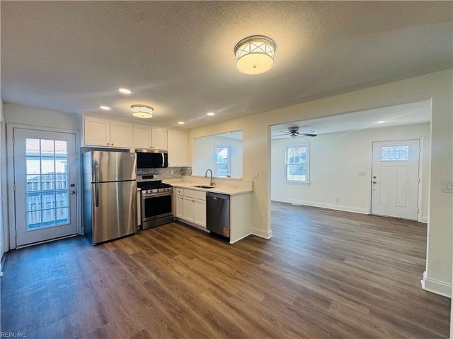 3760 Larkin ST, Norfolk, VA 23513