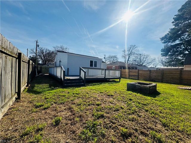 3760 Larkin ST, Norfolk, VA 23513