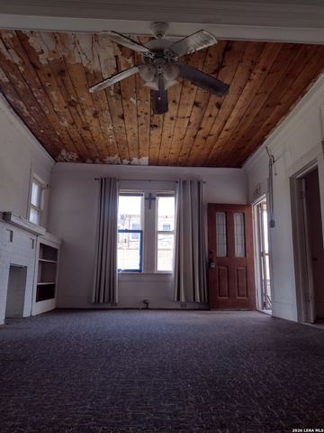 914 E GRAYSON ST, San Antonio, TX 78208
