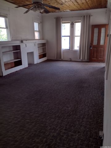 914 E GRAYSON ST, San Antonio, TX 78208