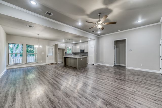506,508,510 W West Oak Street, Weatherford, TX 76086