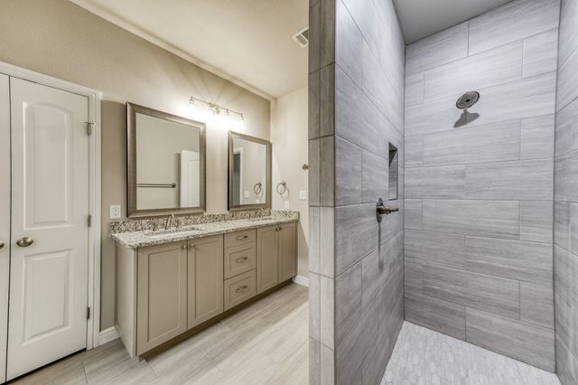 506,508,510 W West Oak Street, Weatherford, TX 76086