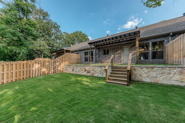 506,508,510 W West Oak Street, Weatherford, TX 76086