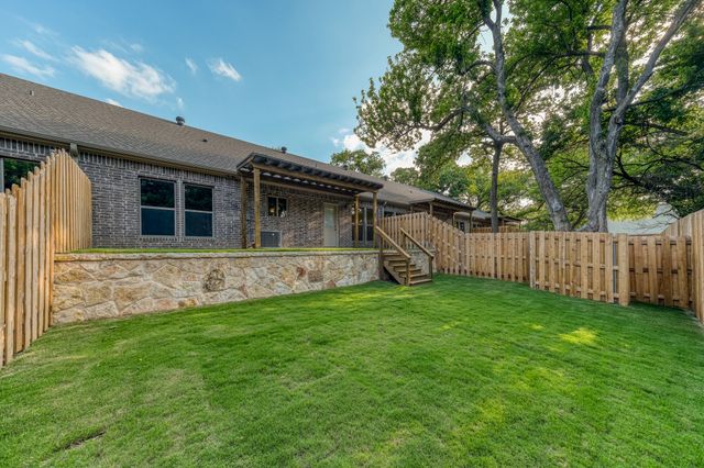 506,508,510 W West Oak Street, Weatherford, TX 76086