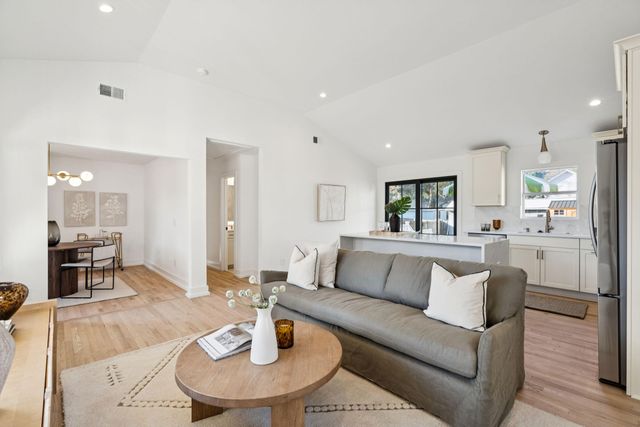 679 Kent Street, Mount Pleasant, SC 29464