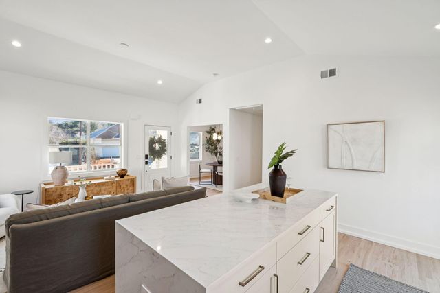 679 Kent Street, Mount Pleasant, SC 29464