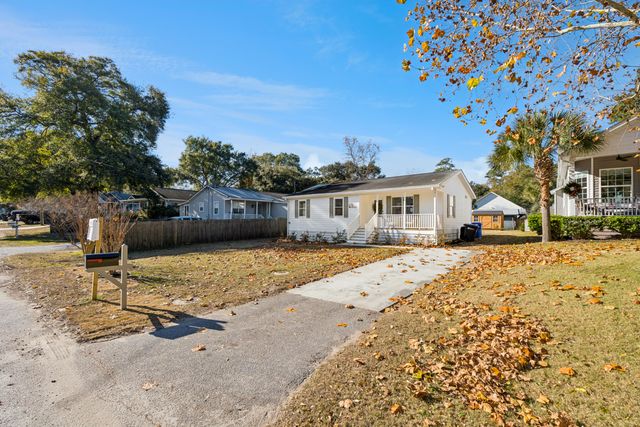 679 Kent Street, Mount Pleasant, SC 29464