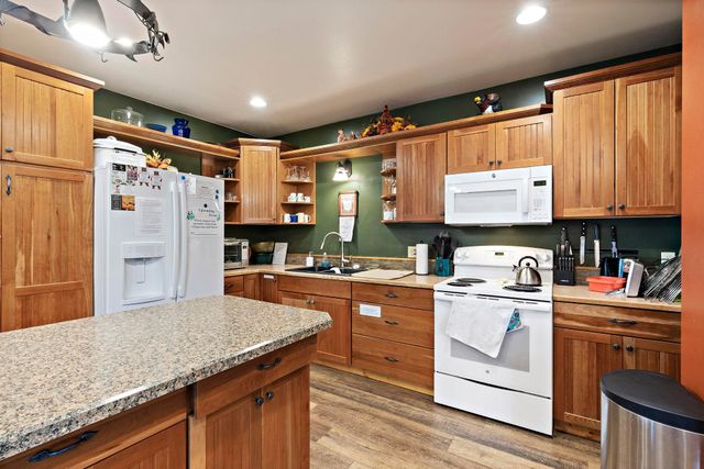 91 Pathfinder Ln, Usk, WA 99180