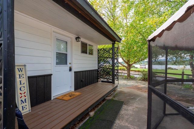 91 Pathfinder Ln, Usk, WA 99180