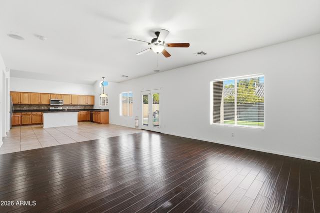 12801 W LISBON Lane, El Mirage, AZ 85335