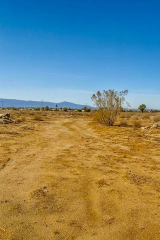 6982 South Street, Phelan, CA 92371