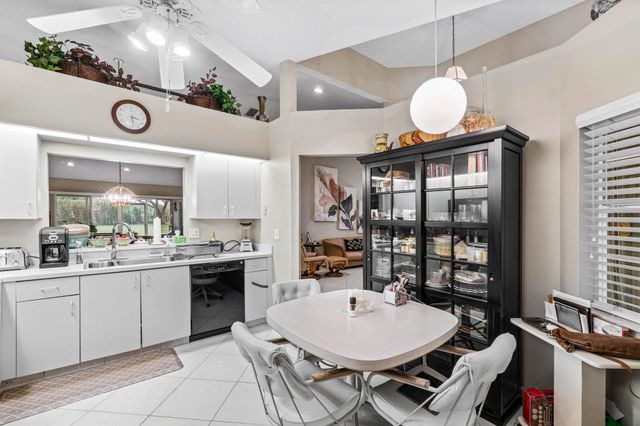 7550 Diamond Pointe Circle N, Delray Beach, FL 33446