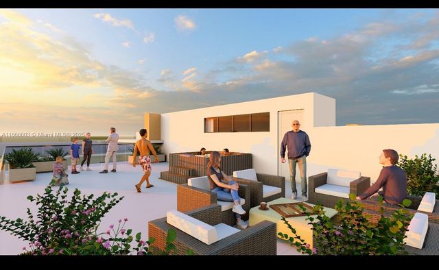 813 Harrison St, Hollywood, FL 33019