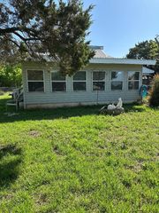 106 Tammi Run Lane, Whitney, TX 76692