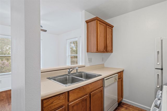 1307 Concho ST A, Austin, TX 78702