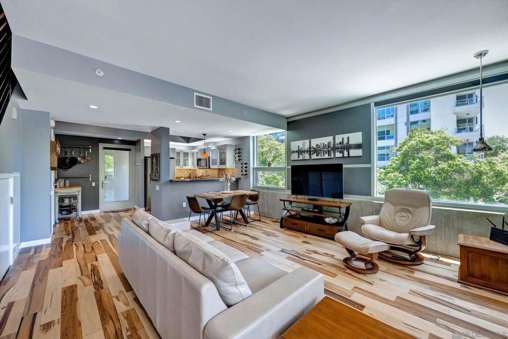 321 10Th Ave 212, San Diego, CA 92101 — exterior