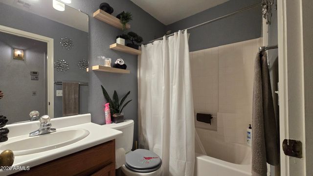 4134 W CACTUS WREN Drive, Phoenix, AZ 85051