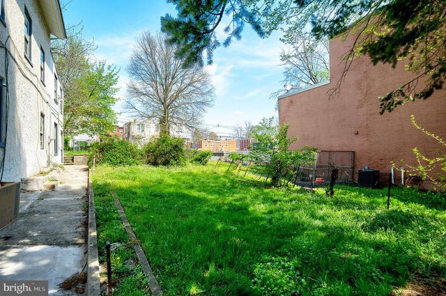 241 CHESTNUT ST, Norristown, PA 19401