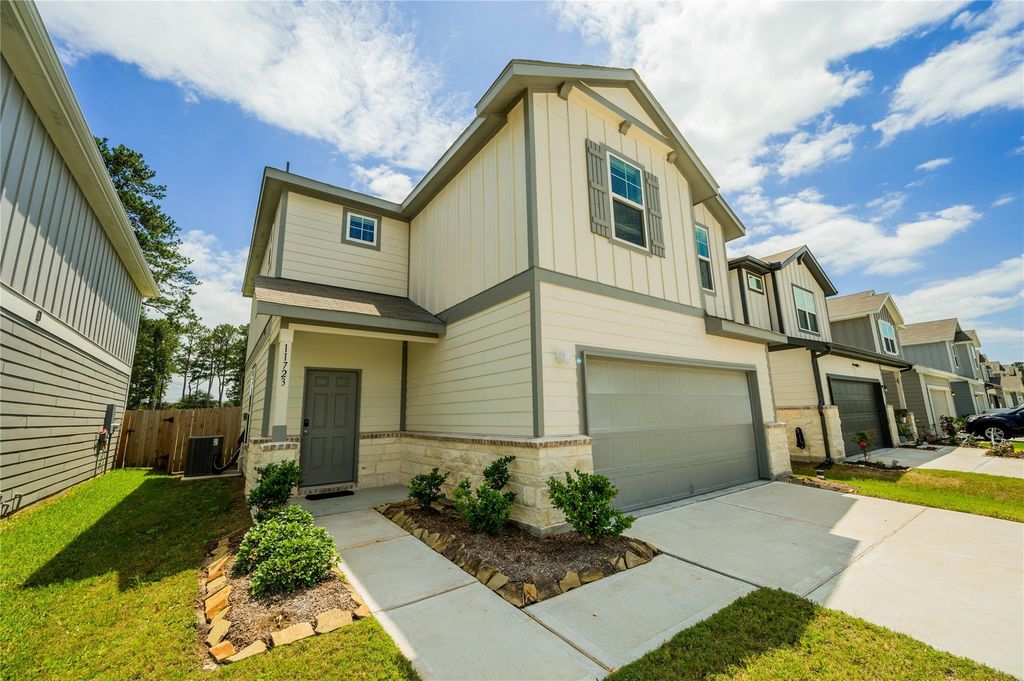 11723 Armadale Drive, Tomball, TX 77375
