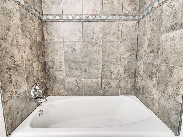 8420 N Harvey Place, Oklahoma City, OK 73114