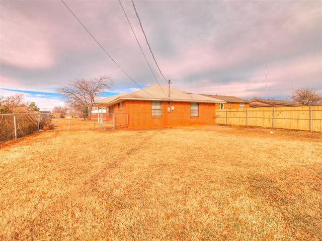 8420 N Harvey Place, Oklahoma City, OK 73114