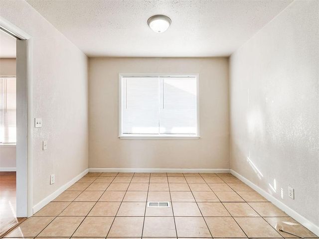8420 N Harvey Place, Oklahoma City, OK 73114