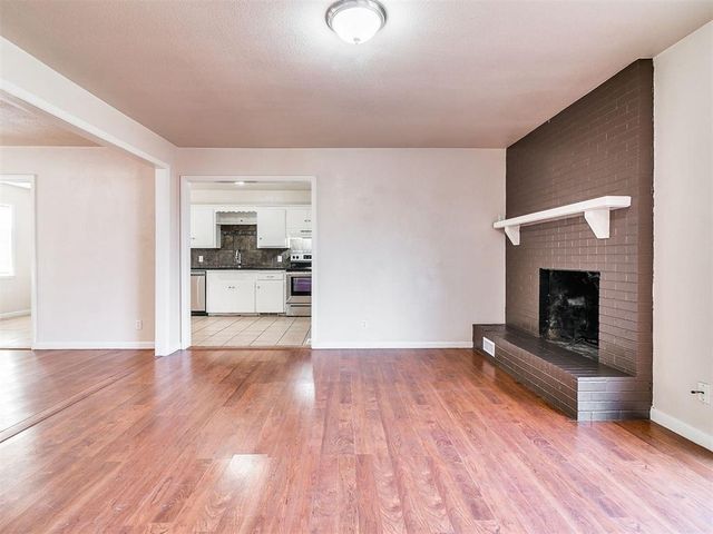 8420 N Harvey Place, Oklahoma City, OK 73114