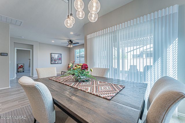 2536 W Dome Rock Drive, Green Valley, AZ 85622