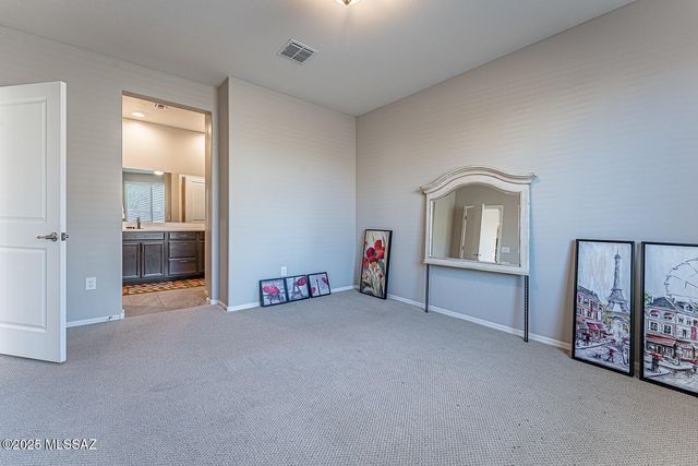 2536 W Dome Rock Drive, Green Valley, AZ 85622