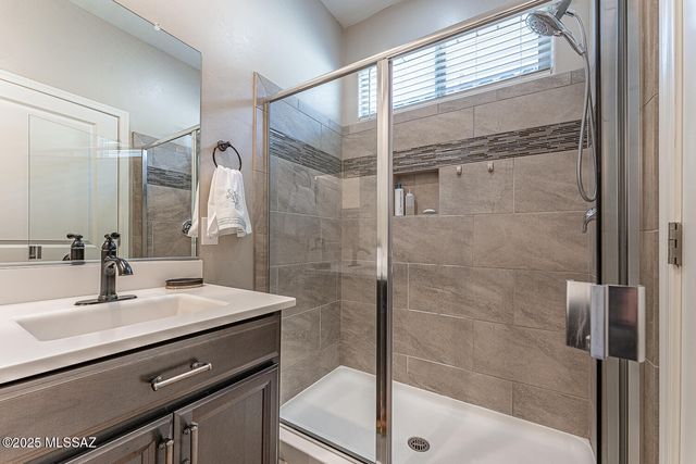 2536 W Dome Rock Drive, Green Valley, AZ 85622