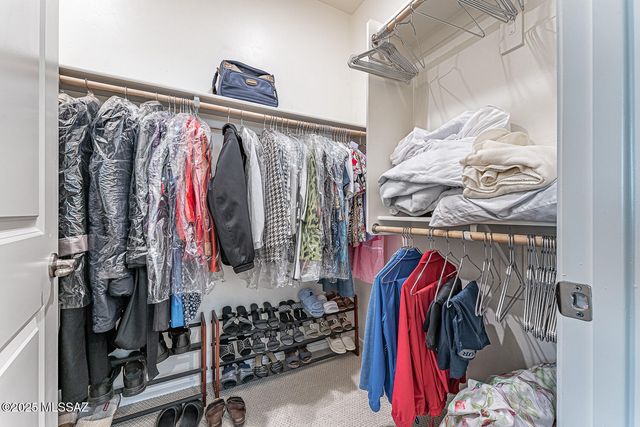 2536 W Dome Rock Drive, Green Valley, AZ 85622